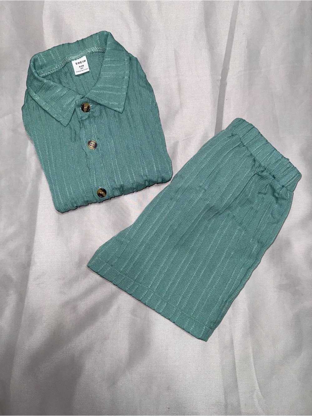 GUC | Shein Seafoam Green Ribbed Button Shirt & Skirt Set 4Y